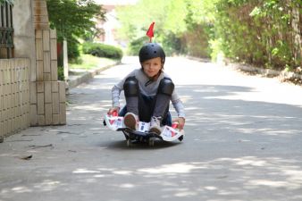 Rollplay-Nighthawk.jpg