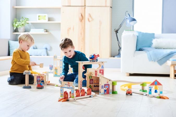 Haba-Kullerbue-Feuerwache.jpg