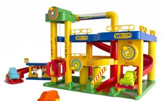 Wader-Quality-Toys-Garage-mit.jpg