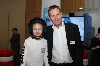 Alsbaek-mit-Tochter-Rollplay.jpg