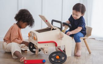 Plan-Toys-Motor-Mechanic.jpg