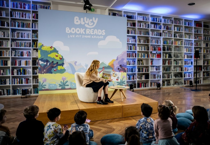 BLUEY-BOOK-READS-Muenchen-20260222-Bild2-Copyright-Studio-100-International.jpg