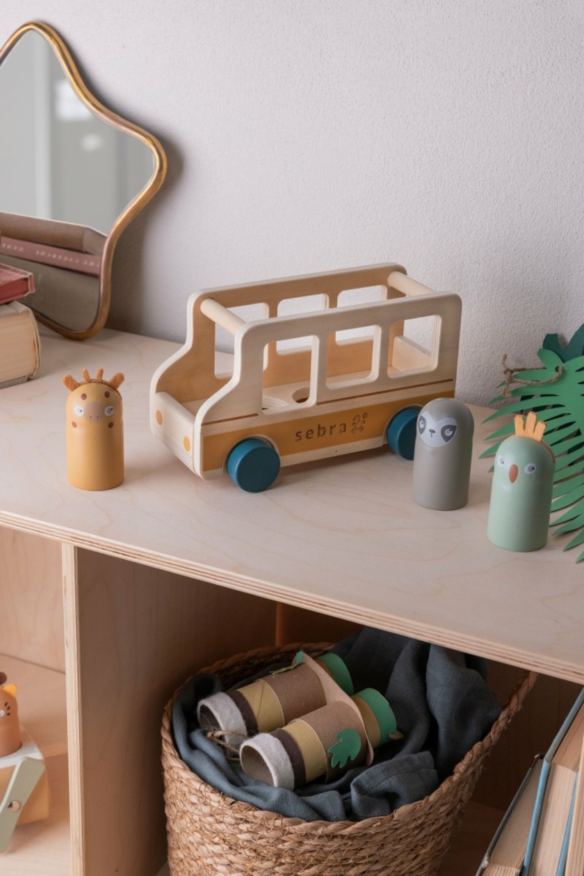 Sebra-Spielzeugbus.jpg
