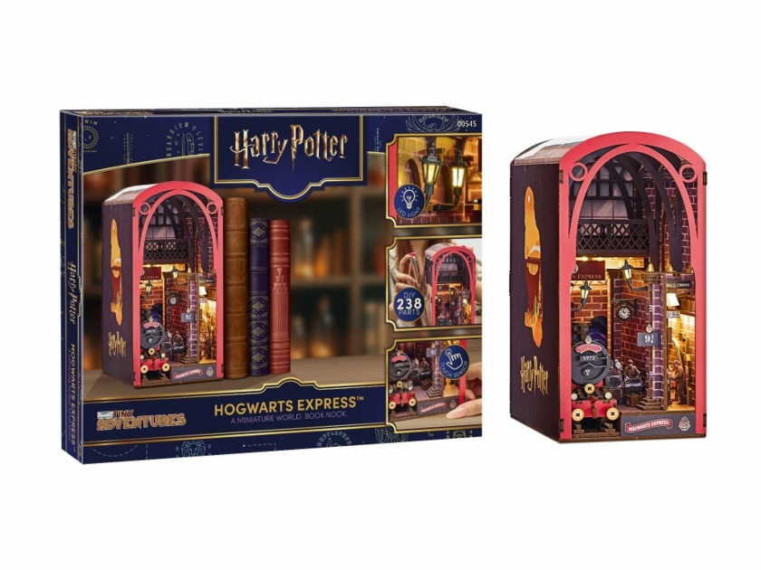 Tiny-Adventures-Harry-Potter-Hogwarts-Express-Book-Nook-Copyright-Revell.jpg