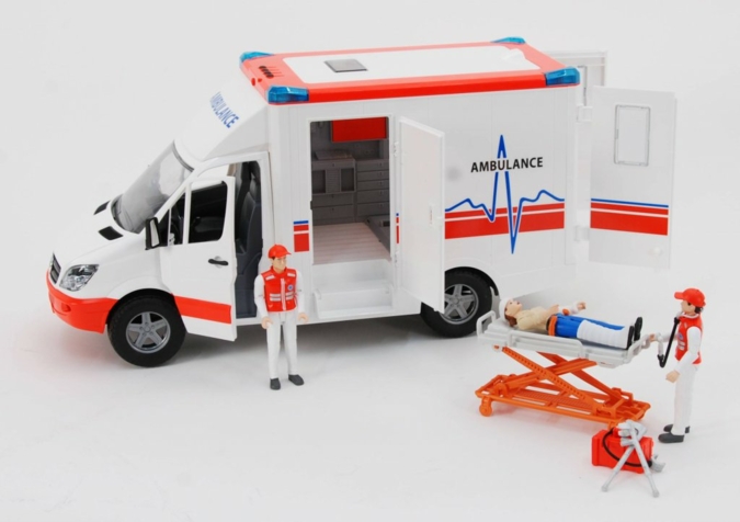 Bruder-MB-Sprinter-Ambulanz.jpg