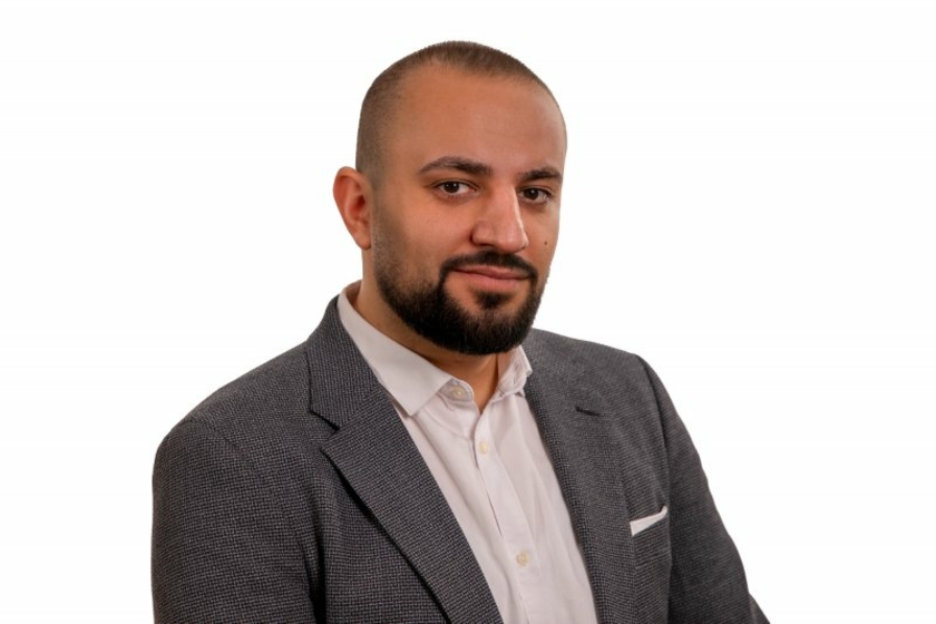 Omar-Allos-Zuru-Copyright-Zuru.jpg