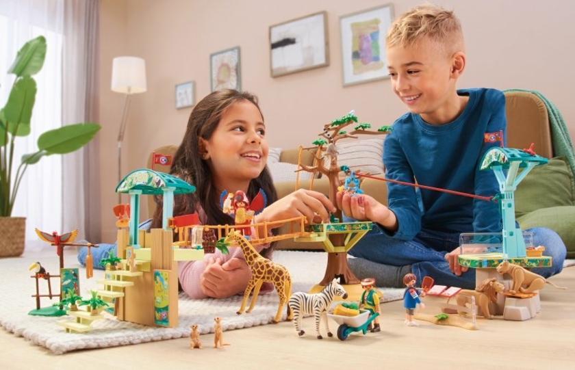 PLAYMOBIL-Animal-and-Friends-Image-01-Copyright-Playmobil.jpg