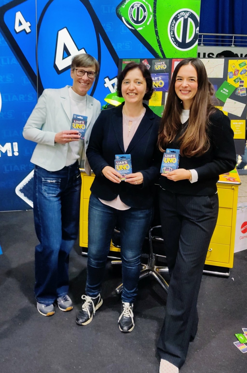 Mattel-Iris--Kerstin-und-Frau-Lemmert-Copyright-Meisenbach.jpeg