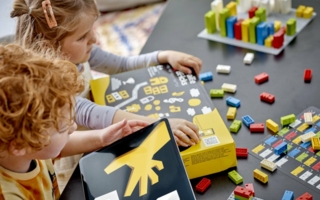 Lego-Braille-Set.jpg