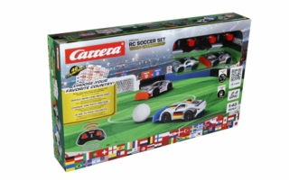 Carrera-Soccer-Set-Copyright-Carrera.jpg