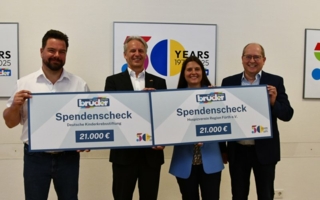 Spendenuebergabe-50-Jahre.jpg