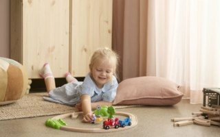BRIO-World-Spielszene-36123-Peppa-Wutz-Eisenbahn-Set-Copyright-ABD-Hasbro.jpg