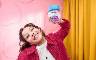 Spin-Master-Magic-Jellykins-Lifestyle-Copyright-Spin-Master.jpg