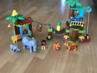 Lego-Baumhaus-aufgebaut.jpg