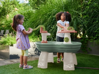 aquaplay-wassertisch-2-Copyright-Aquaplay.jpeg