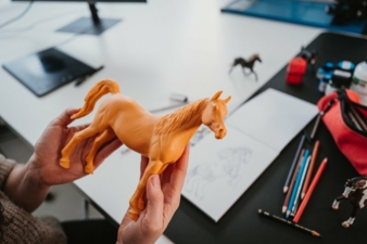Schleich-Black-Label-Legacy-of-Horses-Fertigung-Copyright-Schleich.jpg