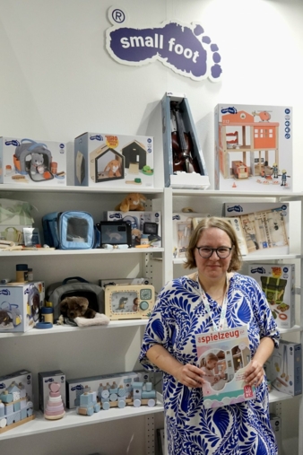 Small-Foot-Baby---Toys-Milano-Copyright-Meisenbach-Verlag-.jpeg