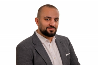 Omar-Allos-Zuru-Copyright-Zuru.jpg