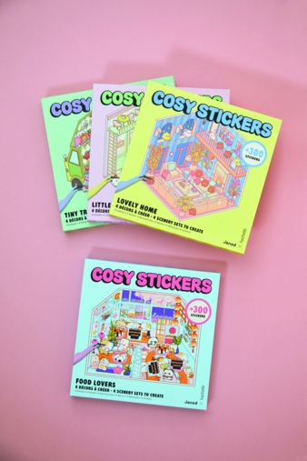 Juratoys-cosy-sticker-Packungen-Copyright-Juratoys.jpeg