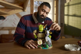 Lego-Shrek-Lifestyle-Copyright-Lego.jpeg