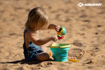 Schildkroet-Sandspielzeug-Set-Bucket-Crew-Copyright-Schildkroet.jpg