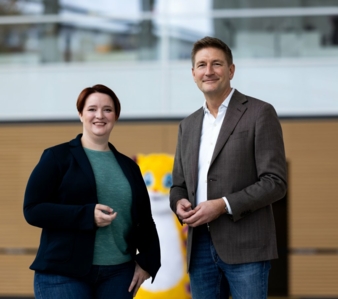 Carol-Rapp-und-Florian-Hess-Copyright-Spiel-Essen-Lars-Heidrich.jpg