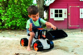 Simm-Lena--Giga-Trucks-Copyright-Simm.jpg