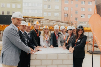 Grundsteinlegung-fuer-die-neue-Thalia-Unternehmenszentrale-in-Dortmund-Copyright-Viviane-Vallendar-Photography-.jpeg