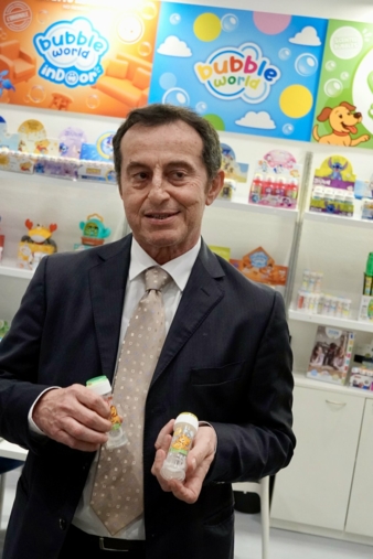 Dulcop-Baby---Toys-Milano-Copyright-Meisenbach-Verlag-.jpeg