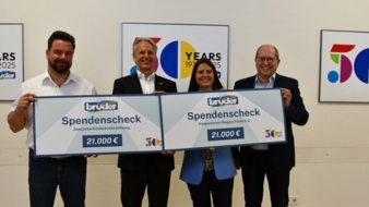 Spendenuebergabe-50-Jahre.jpg