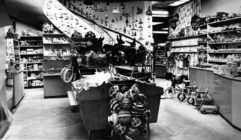 Wirth-Der-Kinderladen-Historische-Aufnahme-Copyright-Wirth-Der-Kinderladen.jpg
