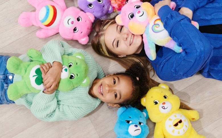 Care Bears™-Plüschkollektion für Fans weltweit
